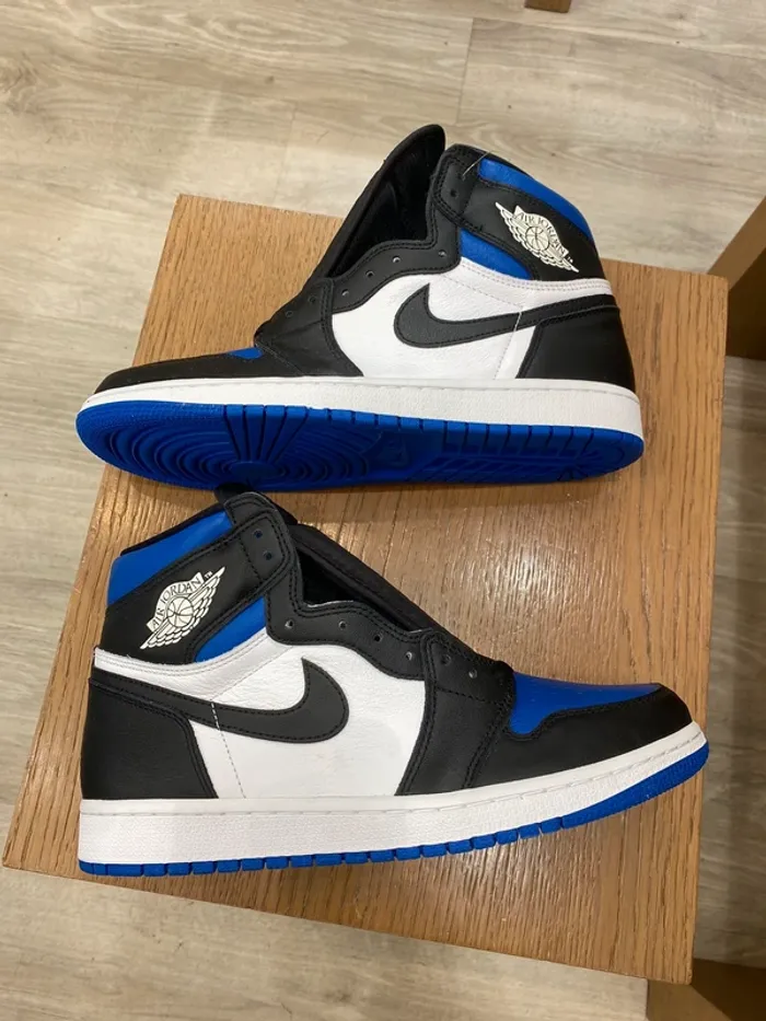 Jordan 1 rétro high og Royal Toe - 43eu - neuf