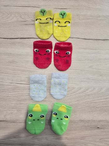 Lot de 4 paires de chaussettes courtes, rigolote, avec oreilles et colorées.
