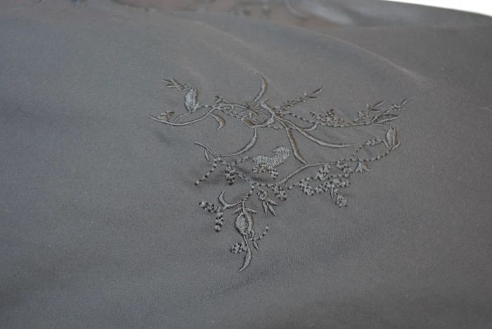 tunique avec broderie noire taille M - photo numéro 9