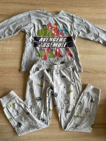 2 pyjama star wars / avengers