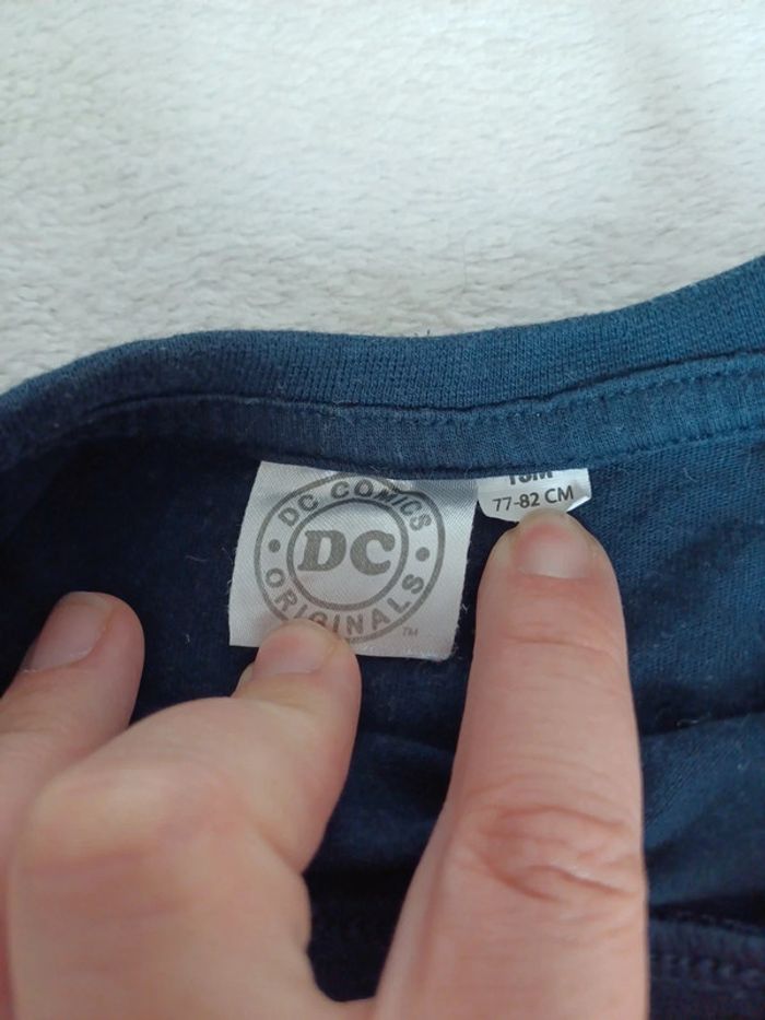 T-shirt bleu marine superman 18 mois - photo numéro 2