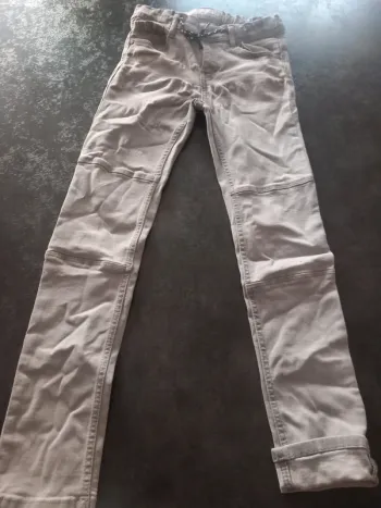 Jean skinny taille 12ans tape à l'œil
