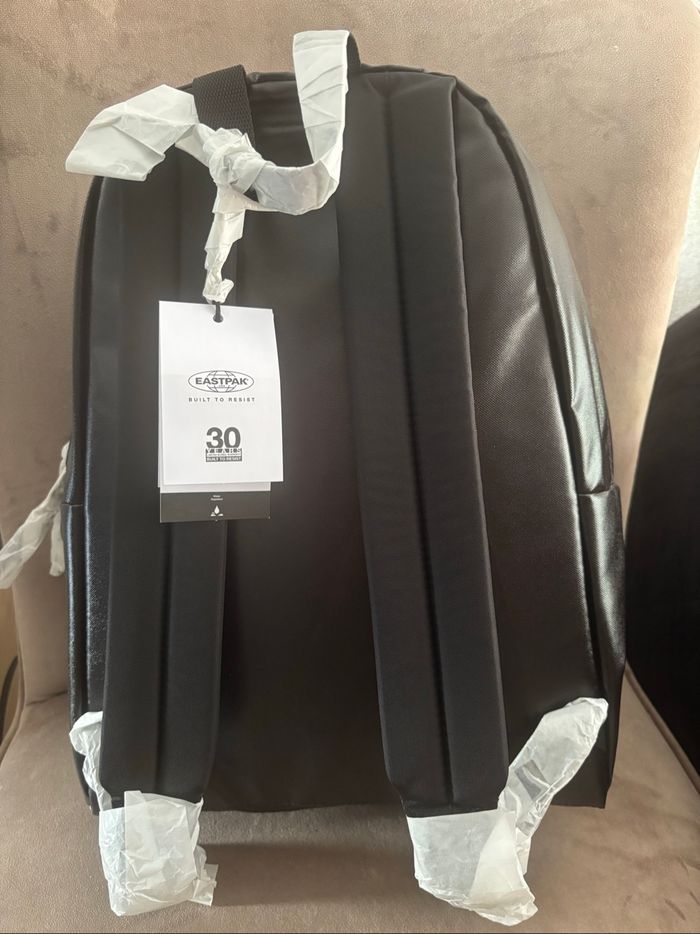 ( code promo reprise30) Sac neuf authentique glossy eatspack noir - photo numéro 2