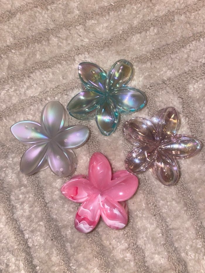 Pince en forme de fleur pour les cheveux