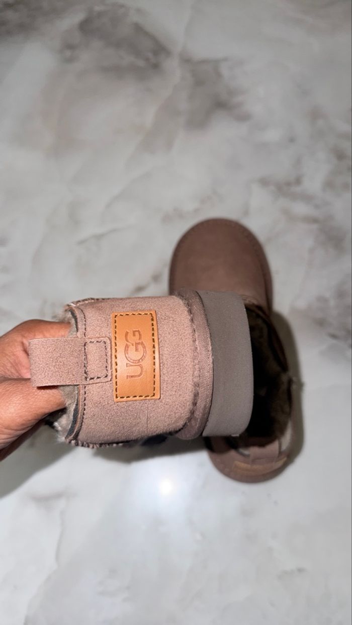 Mini-micro ugg marron