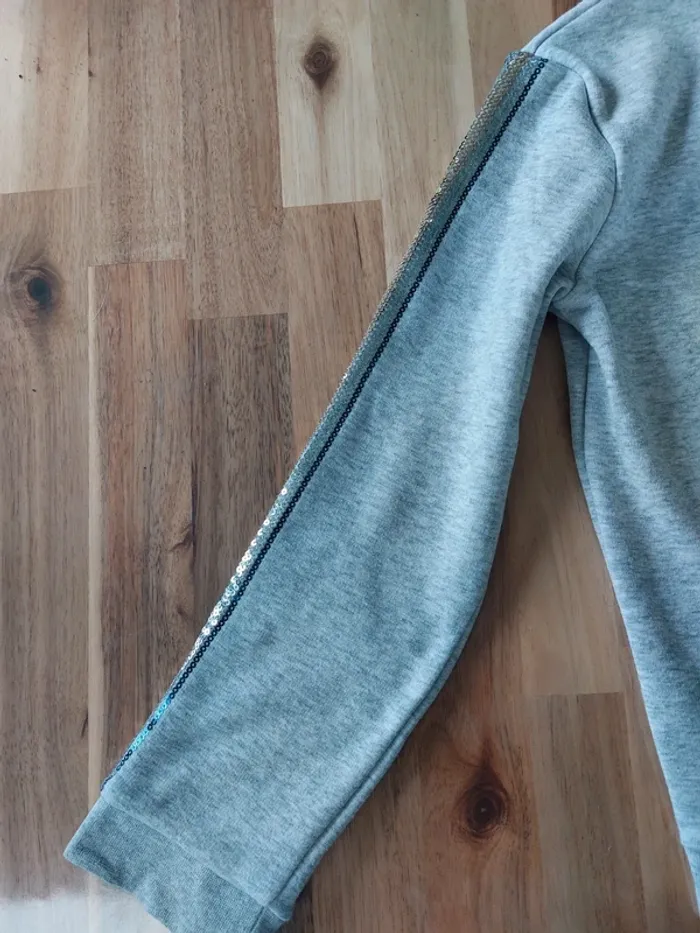 Pull chaud avec sequins - photo numéro 4