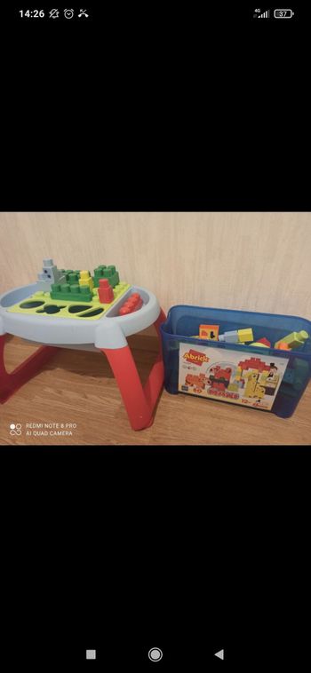 Table abrick + 70 briques