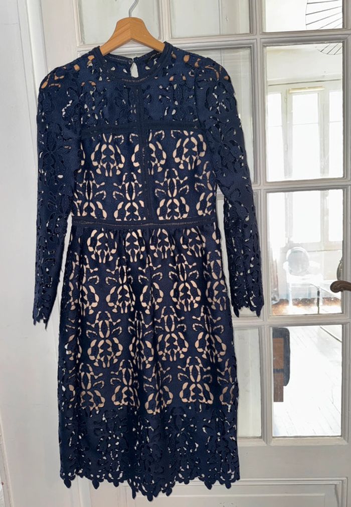 Très belle robe dentelle Zara Taille S - photo numéro 1