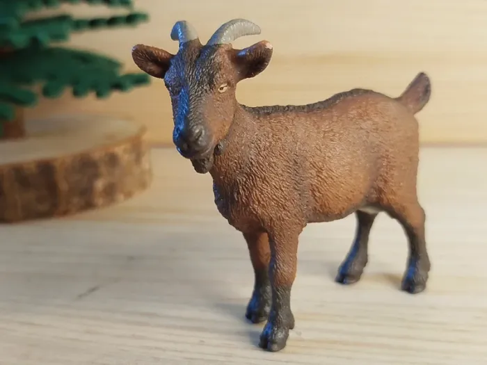 Schleich Chèvre marron figurine animal de la ferme