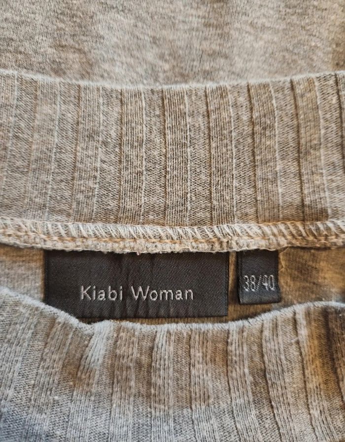 Haut gris col large – Manches 3/4 à boutons – Taille 38 – Kiabi - photo numéro 4