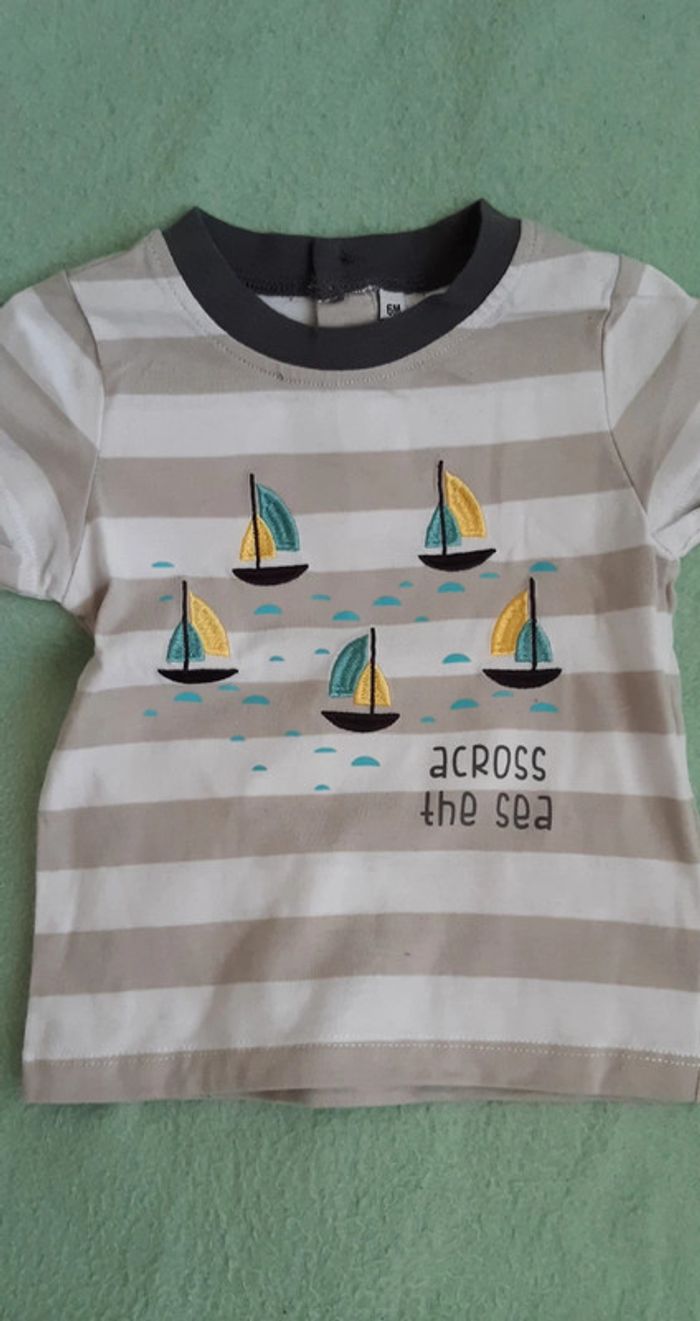 Tee-shirt 6m - photo numéro 2