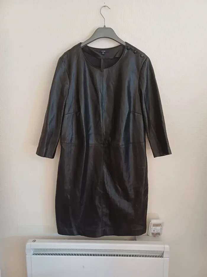 Robe 42 - photo numéro 2