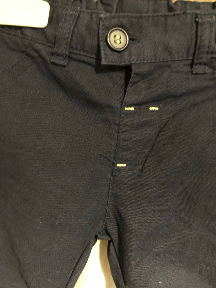 Pantalon bleu marine 6 mois Kiabi état neuf - photo numéro 2