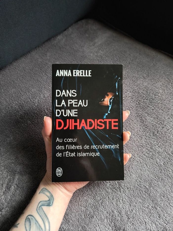 Livre Dans la peau d'une djihadiste