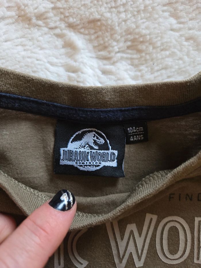 T-shirt jurassic Word manches longues  4 ans - photo numéro 3