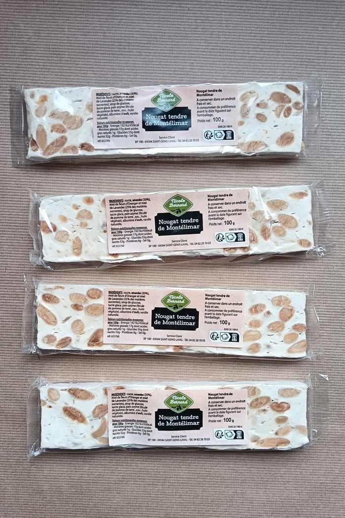 4 barres nougat tendre de Montélimar Nicole Bernard NEUF