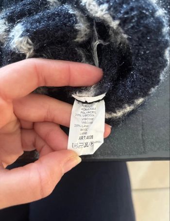 Pull en col V 