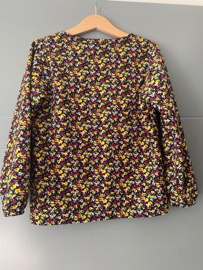 Blouse fleurie 8 ans - photo numéro 3