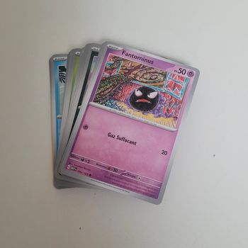 Lot de 39 cartes pokemon