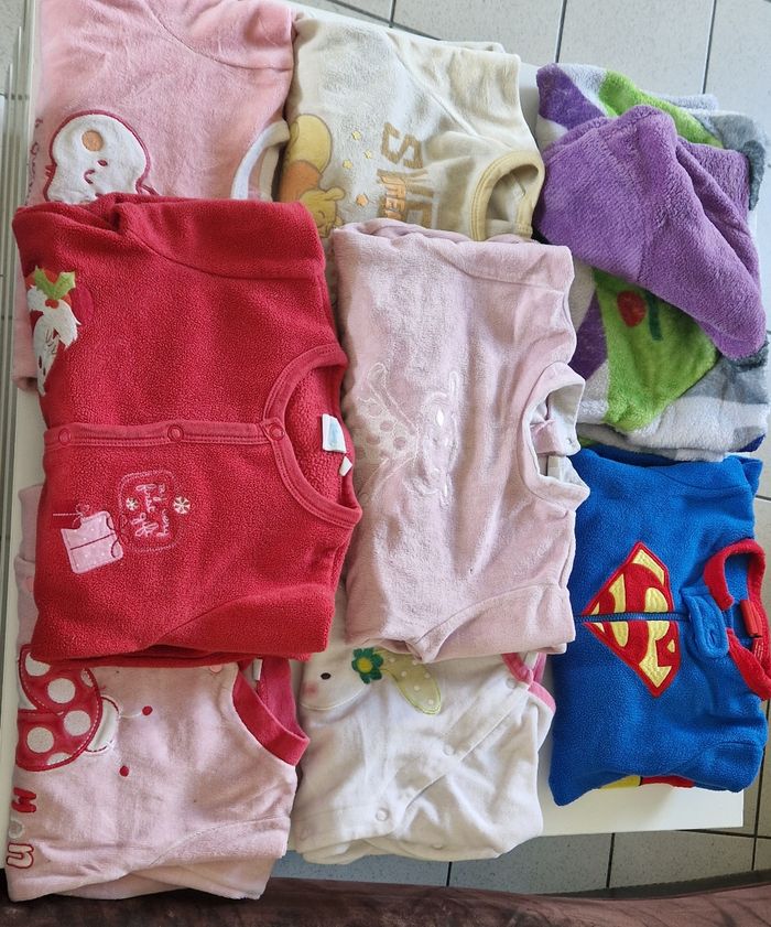 Lot vetement bébé 12 mois - photo numéro 2