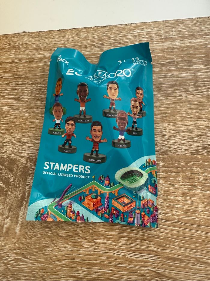Lot de 9 figurines «UEFA Euro 2020» - photo numéro 2