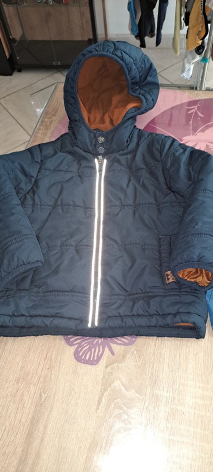 Lot de 2 blousons et 1 veste de survêtement - photo numéro 2