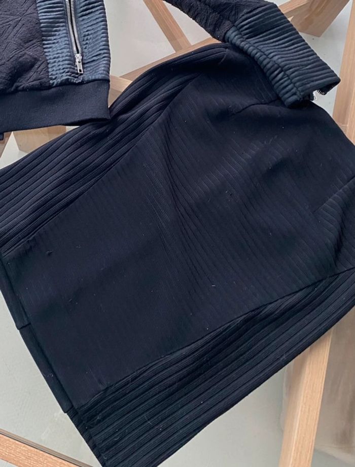 Tailleur Perfecto noir tissus Charlott’ - photo numéro 6