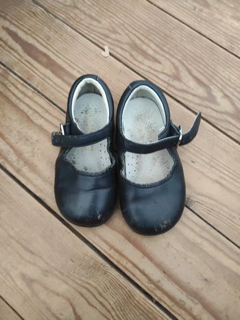 Chaussures P22 d'bebe