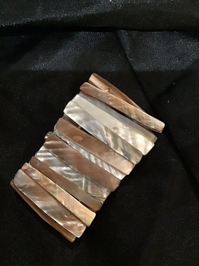 Belle manchette en nacre - photo numéro 6