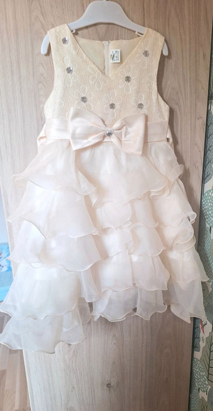 Sublime robe de cérémonie en 5 ans