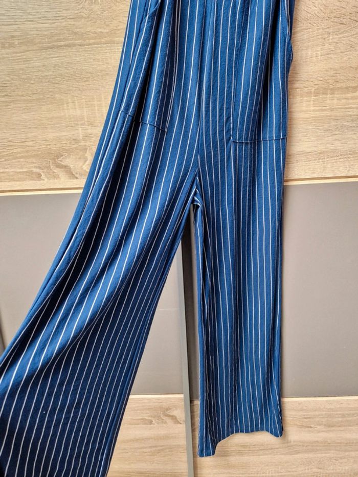Combinaison à rayures. - photo numéro 2