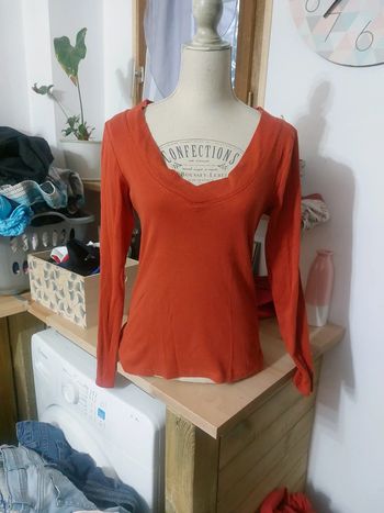 Haut orange foncé