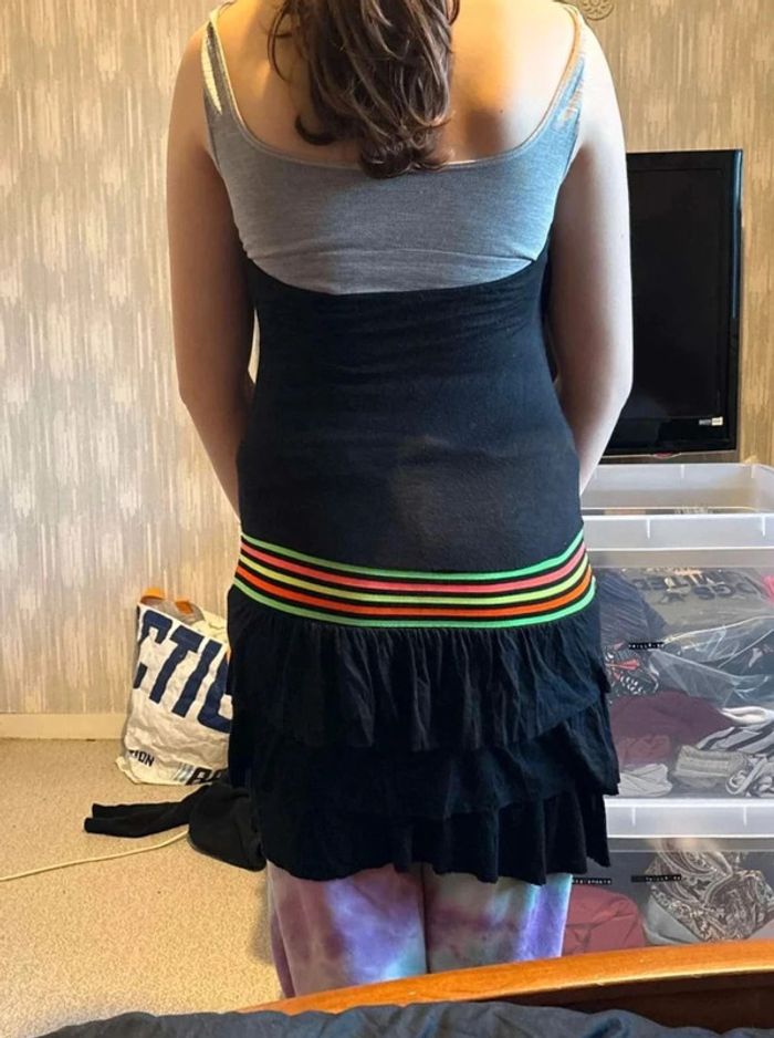 Robe très courte colorée taille 38 - photo numéro 2