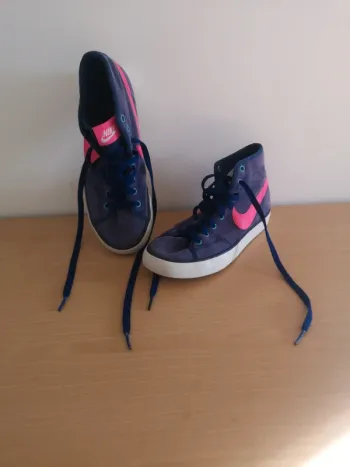 Chaussures Nike taille 36
