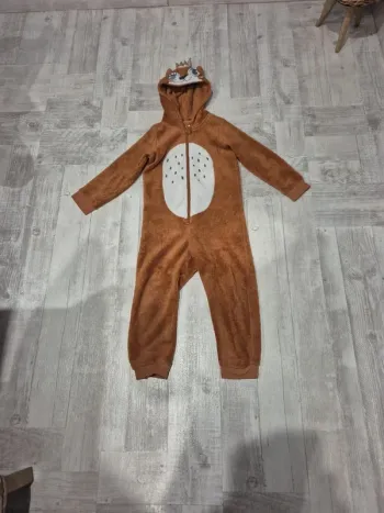 Combinaison pyjama  Taille 6 ans