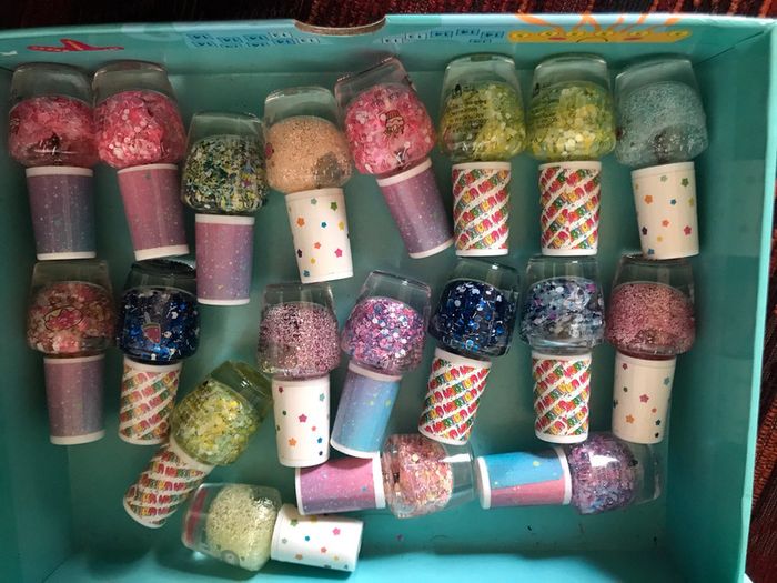 Gros lot bracelets + colliers + vernis + gloss + serre-têtes - photo numéro 12
