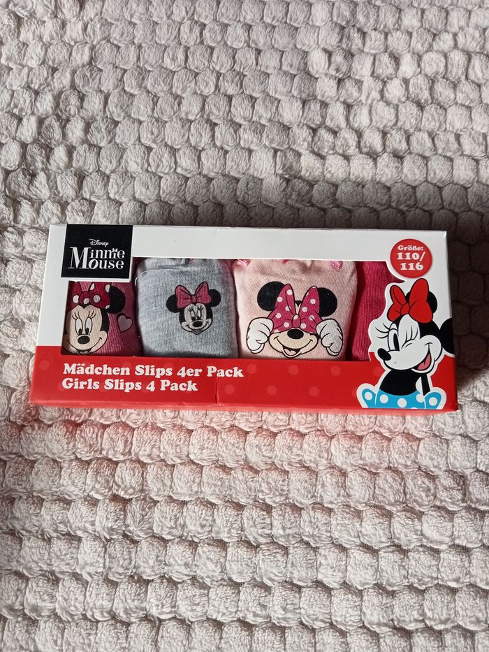 Boite de 4 culottes Minnie 5/6ans