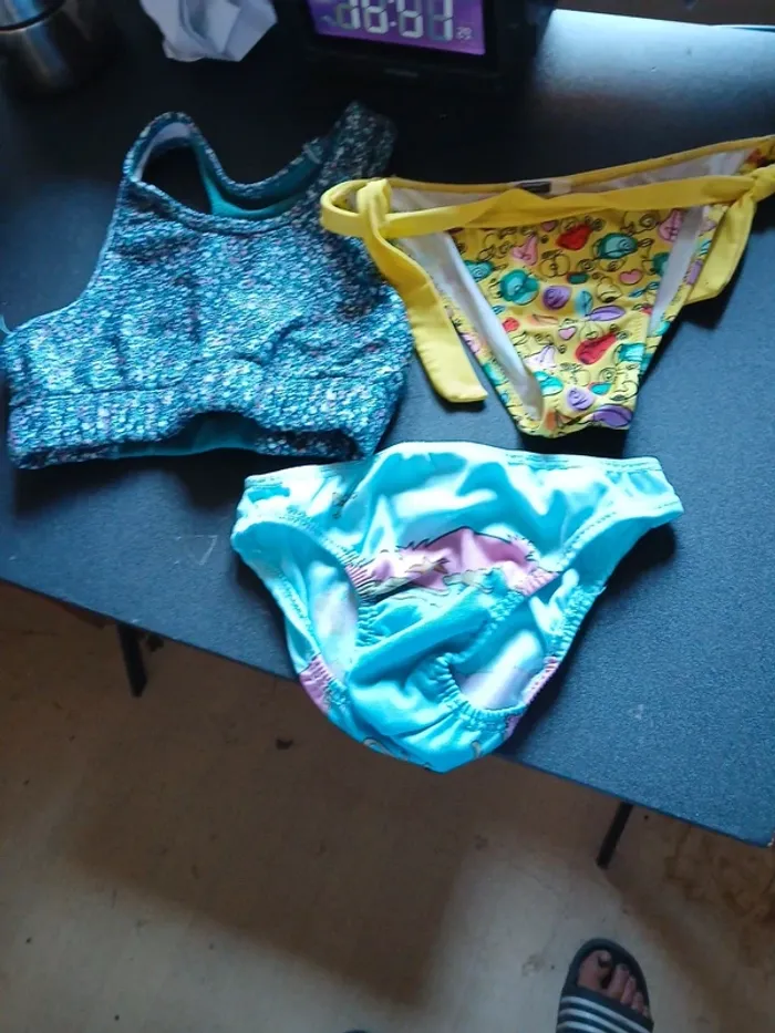 Lot fille bain 4 ans