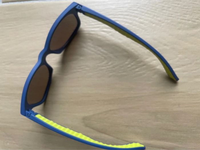 Lunettes de soleil - photo numéro 2