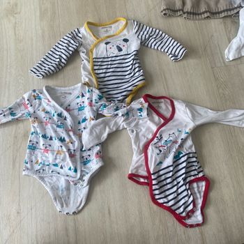 Lot 3 bodies longue manches