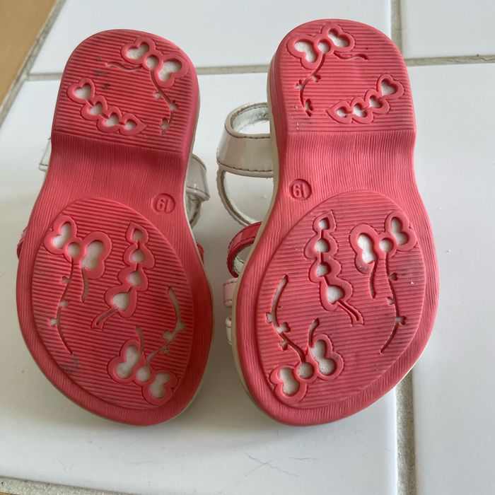 Sandalettes fleurs - photo numéro 2