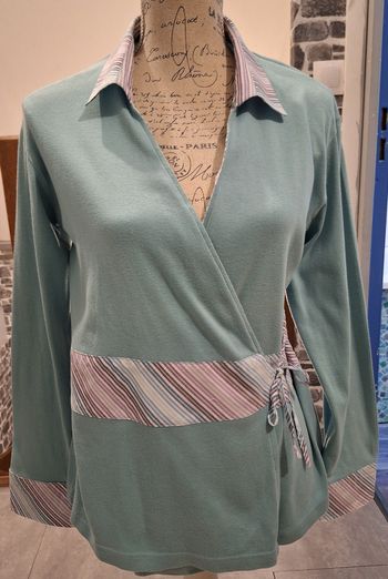 Kimono cache-coeur turquoise et à rayures