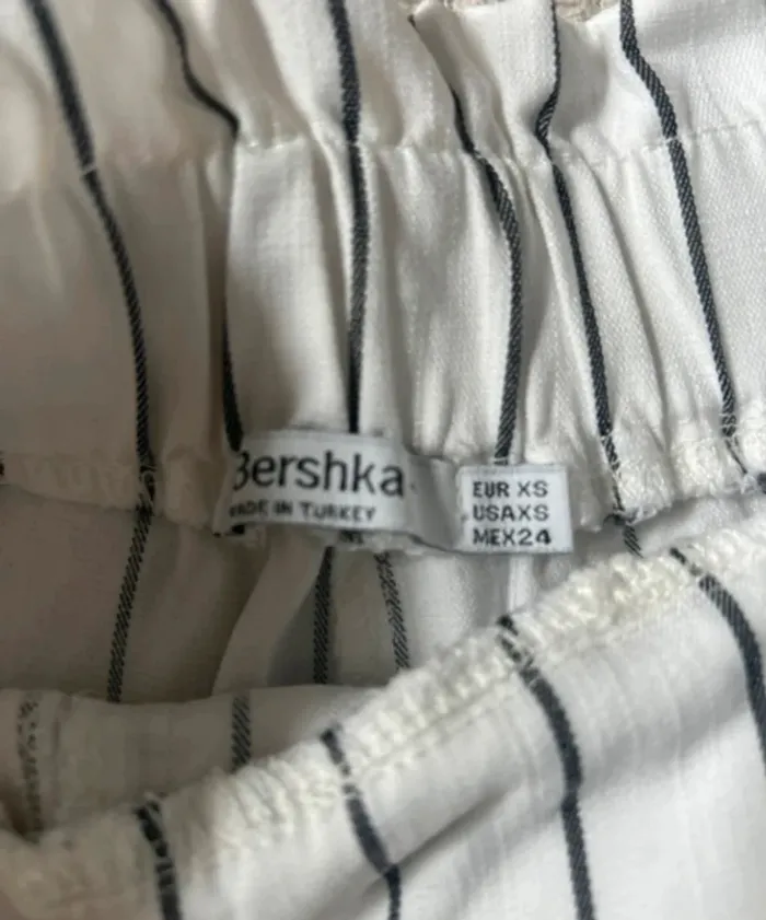 Short bershka - photo numéro 3
