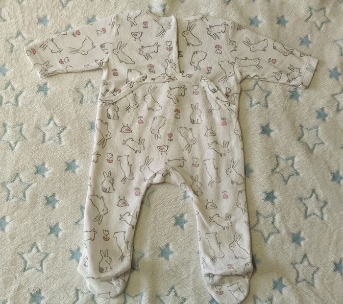 Pyjama bébé Tex Basic 3 mois – Très bon état- motif lapins. - photo numéro 3