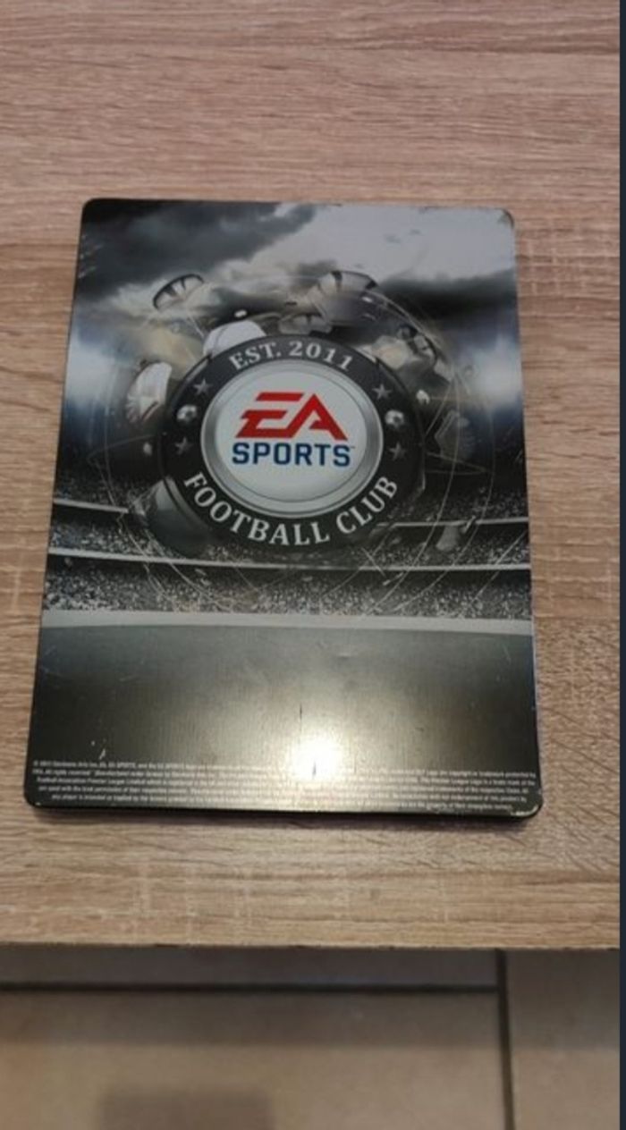 FIFA 13 Steelbox Xbox 360 - photo numéro 2