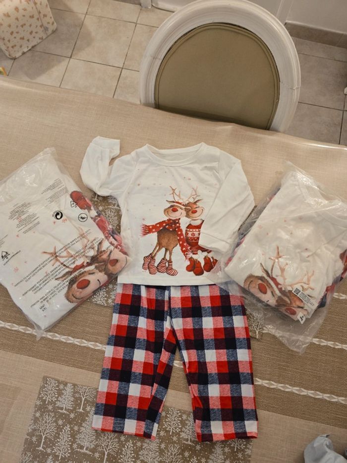 Lot 3 pyjamas Noël assortis NEUFS - photo numéro 8