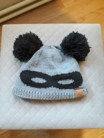 Bonnet oreilles pompoms