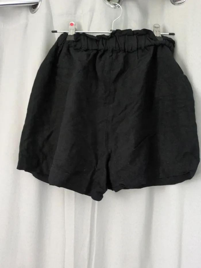 Short noir - photo numéro 3