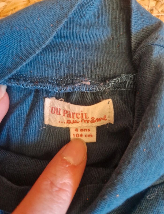 Haut a manche longue et col rouler bleu fille du pareil au même 4 ans - photo numéro 4