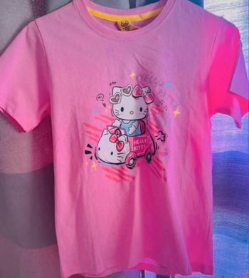 Tee-shirts hello kitty 